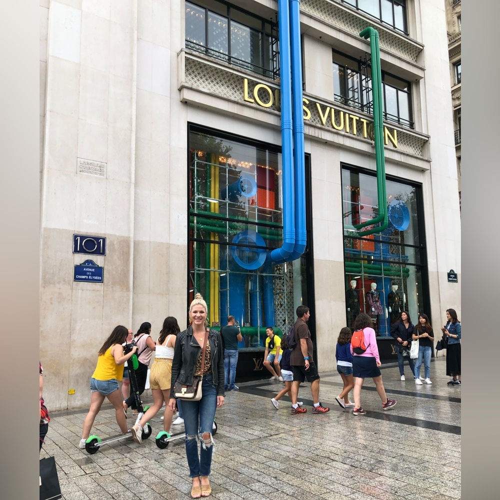 Louis Vuitton Monogram Vaugirard in Creme - Picture 16 of 16